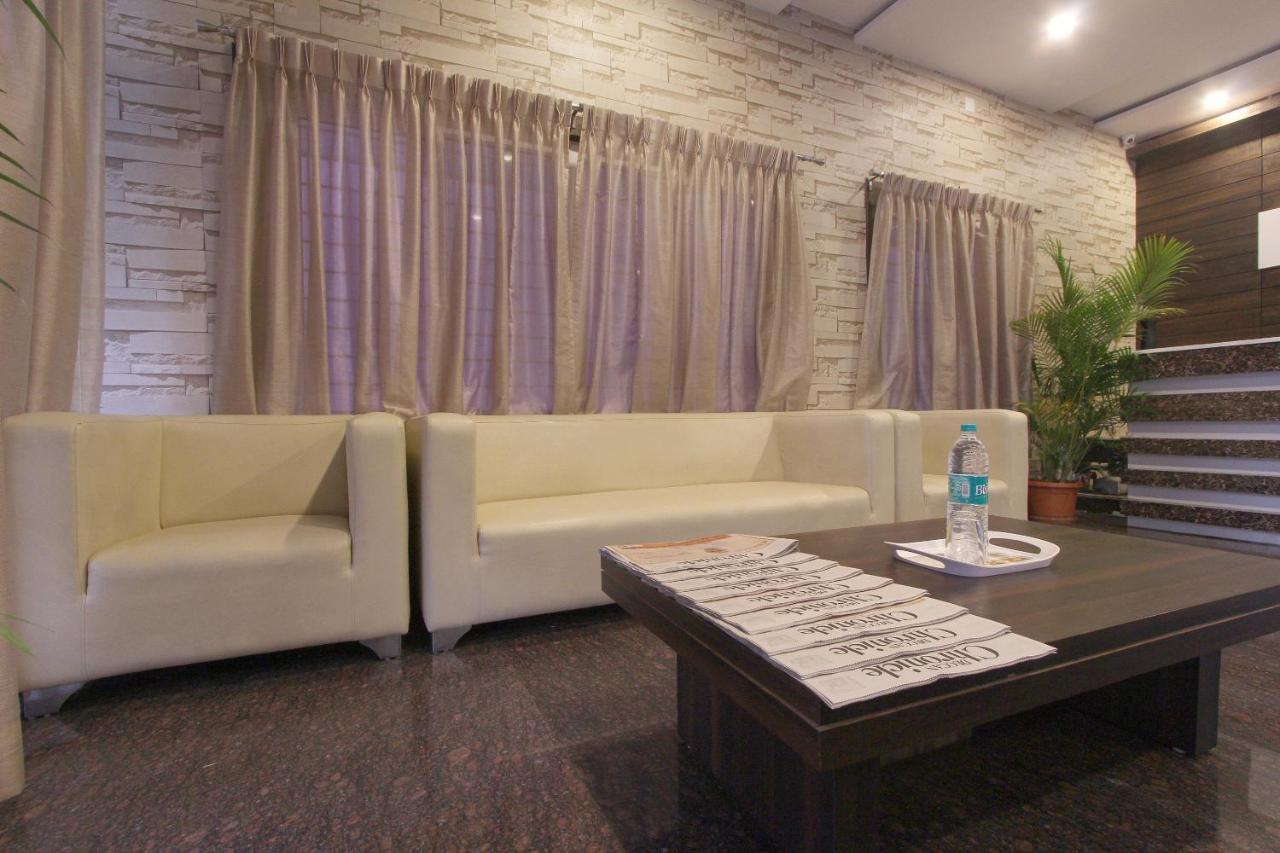 Capital O 70534 Habitat Suites And Rooms Bangalore Buitenkant foto