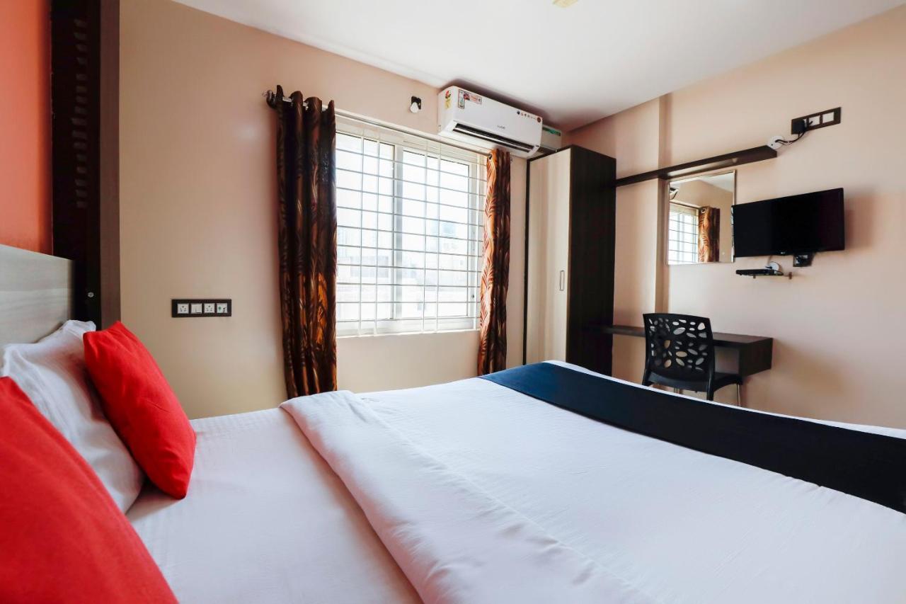 Capital O 70534 Habitat Suites And Rooms Bangalore Buitenkant foto