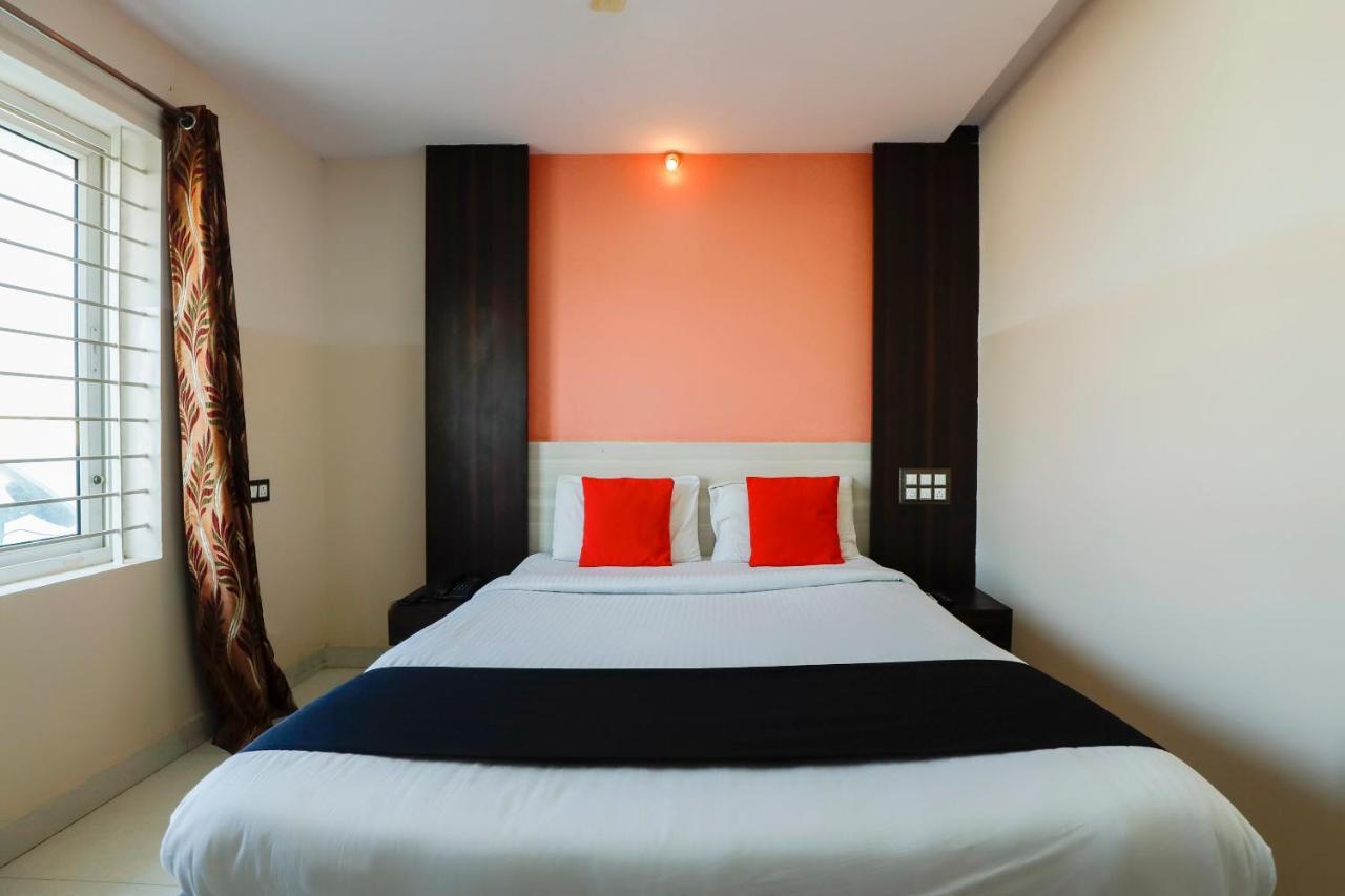 Capital O 70534 Habitat Suites And Rooms Bangalore Buitenkant foto