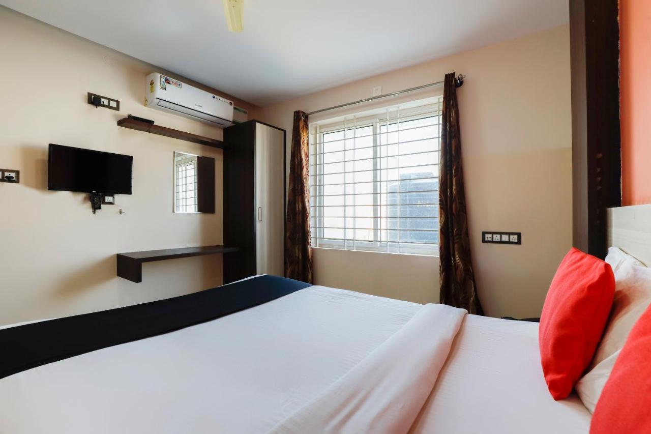 Capital O 70534 Habitat Suites And Rooms Bangalore Buitenkant foto